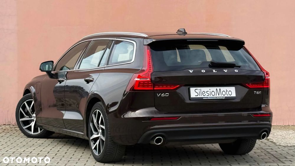 Volvo V60 T6 AWD Recharge Core - 3