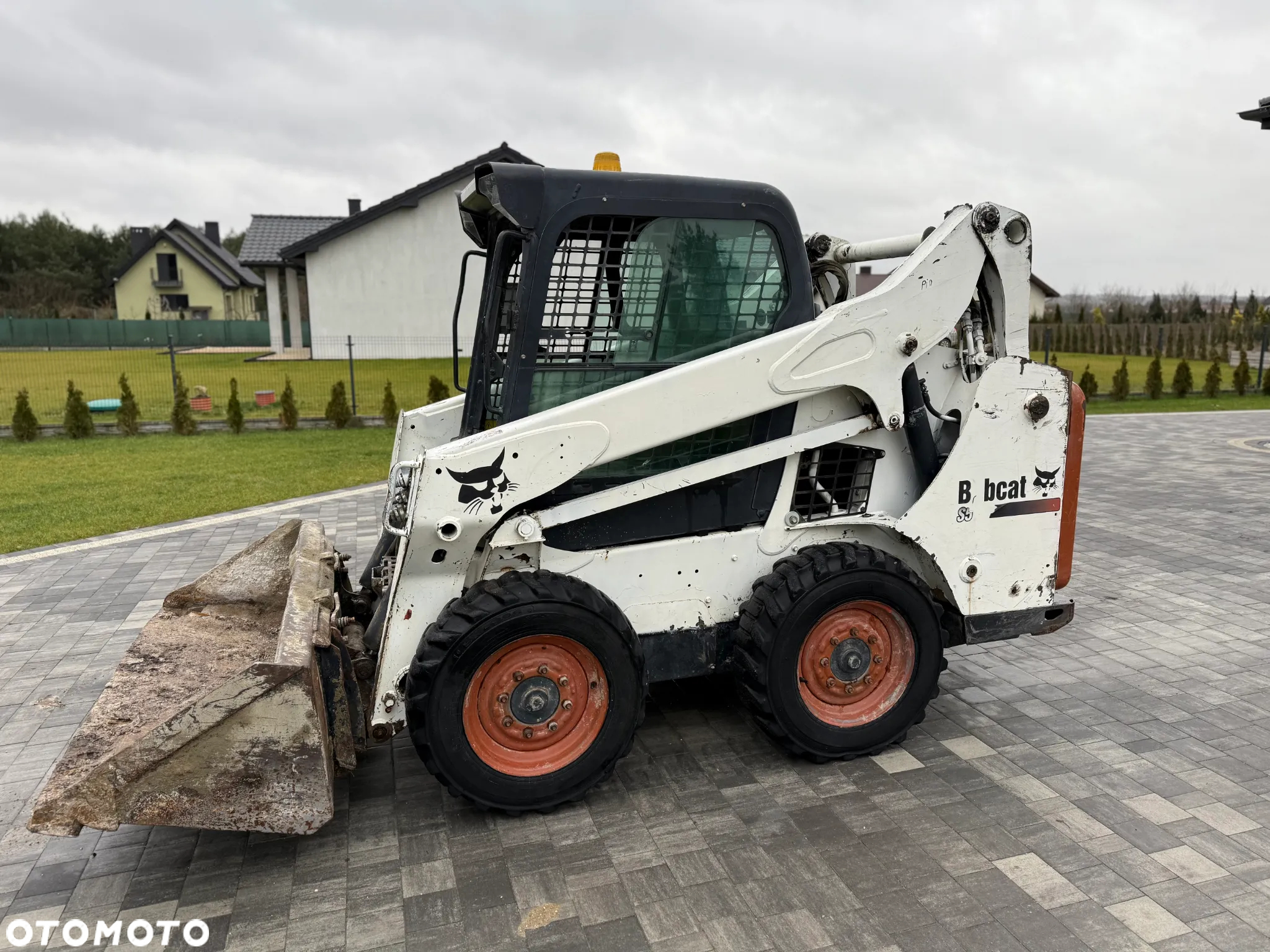 Bobcat S570 - 9
