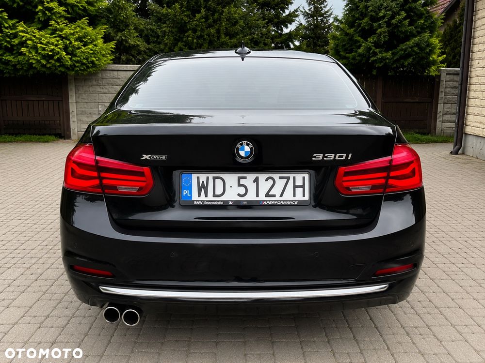 BMW Seria 3 330i GPF xDrive - 3