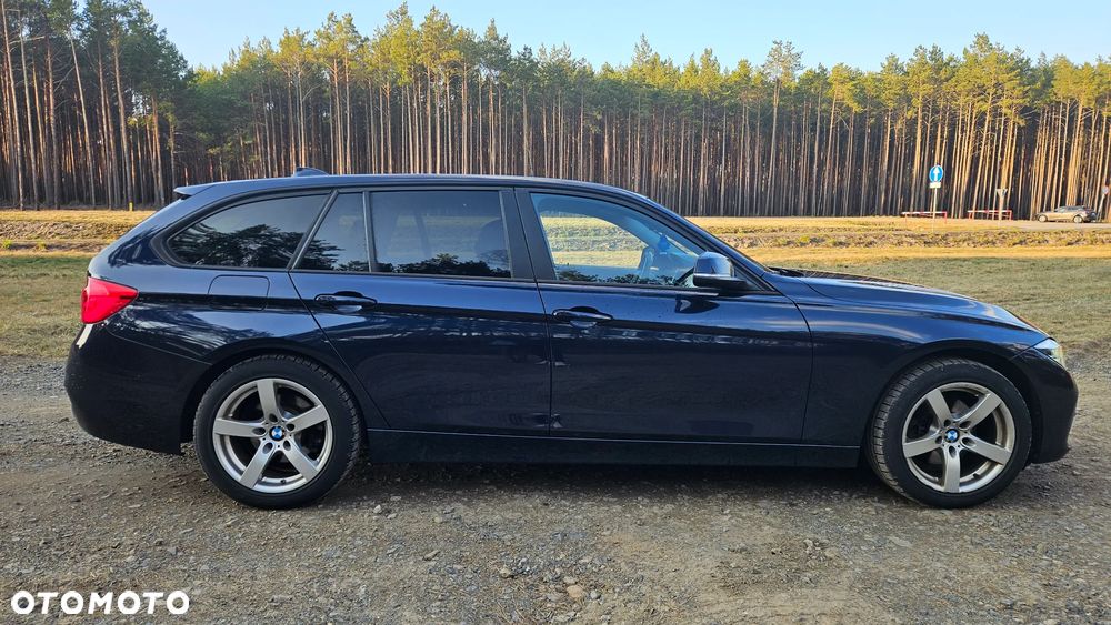 BMW Seria 3 320d xDrive - 8