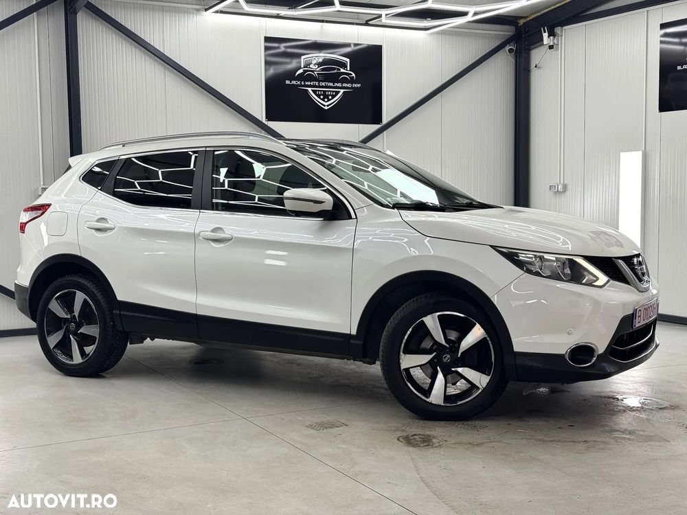 Nissan Qashqai 1.6 DCI Xtronic TEKNA - 11