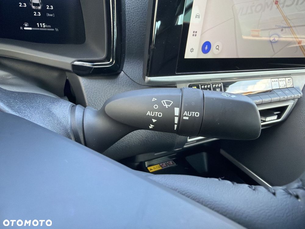 Toyota Camry - 13