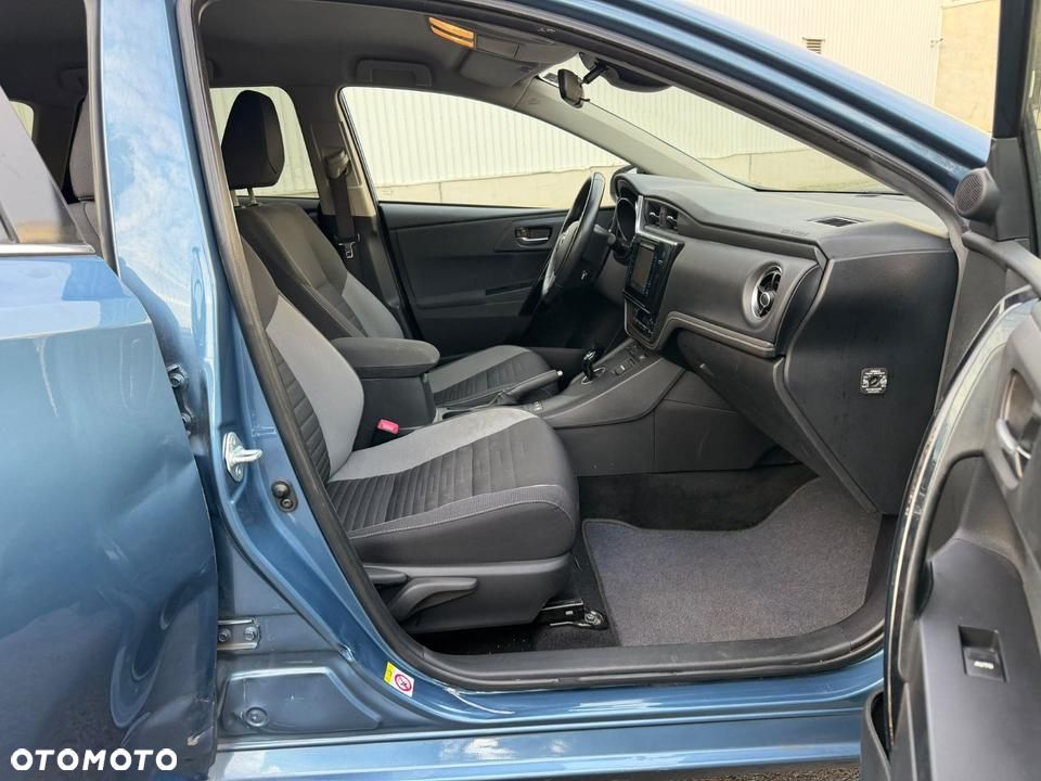 Toyota Auris Hybrid 135 Premium - 16