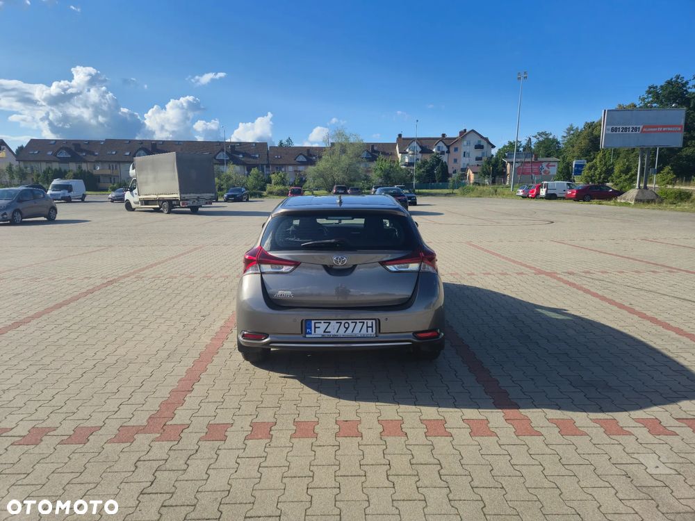 Toyota Auris 1.6 Active - 3