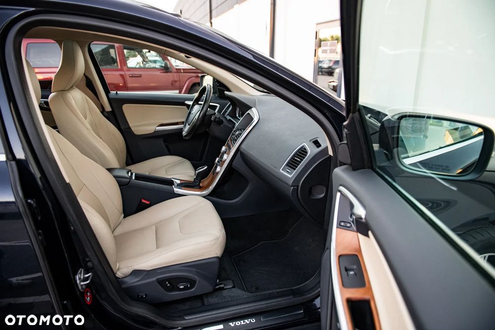 Volvo XC 60 T6 AWD Geartronic Linje Inscription - 7