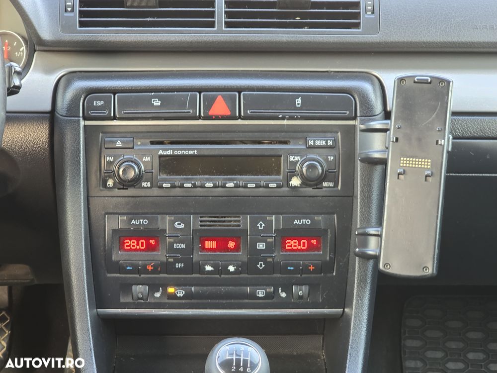 Audi A4 Avant 2.0 TDI DPF - 8