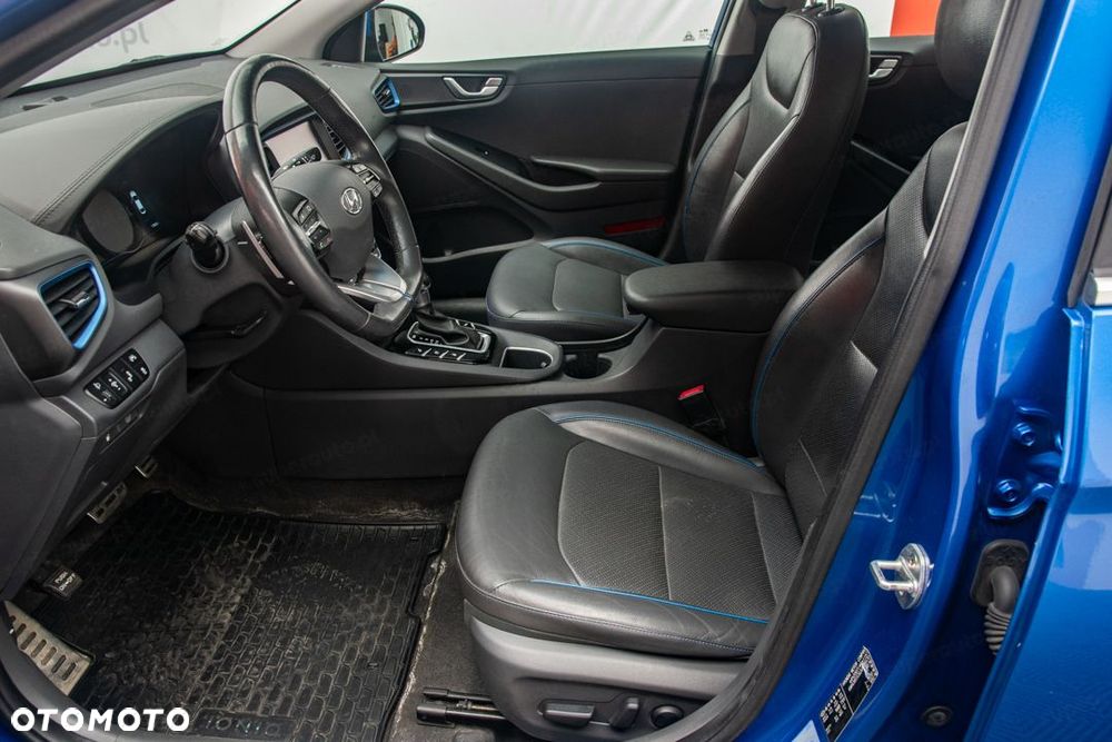 Hyundai IONIQ - 14