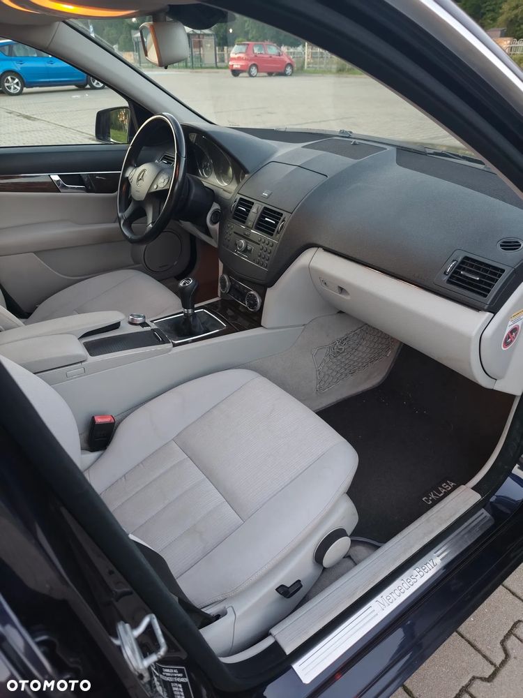 Mercedes-Benz Klasa C 200 CDI BlueEff Elegance - 8