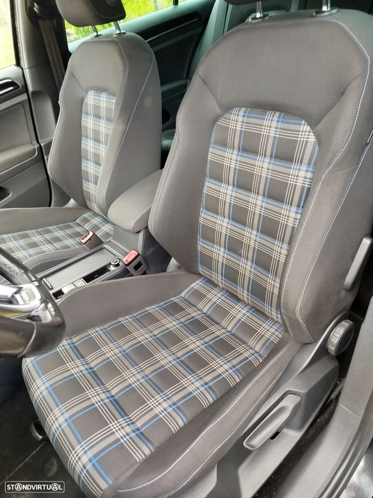 VW Golf 1.4 GTE Plug-in - 7