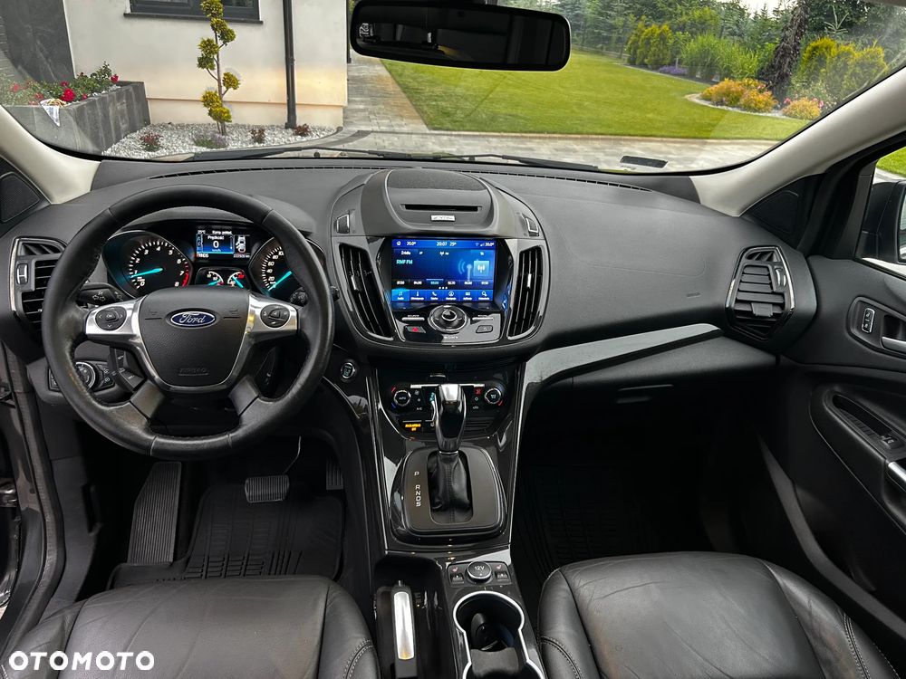 Ford Kuga - 8