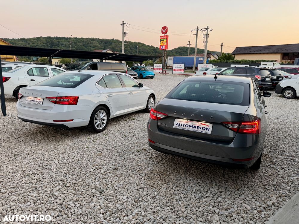 Skoda Superb 2.0 TDI DSG Style - 14