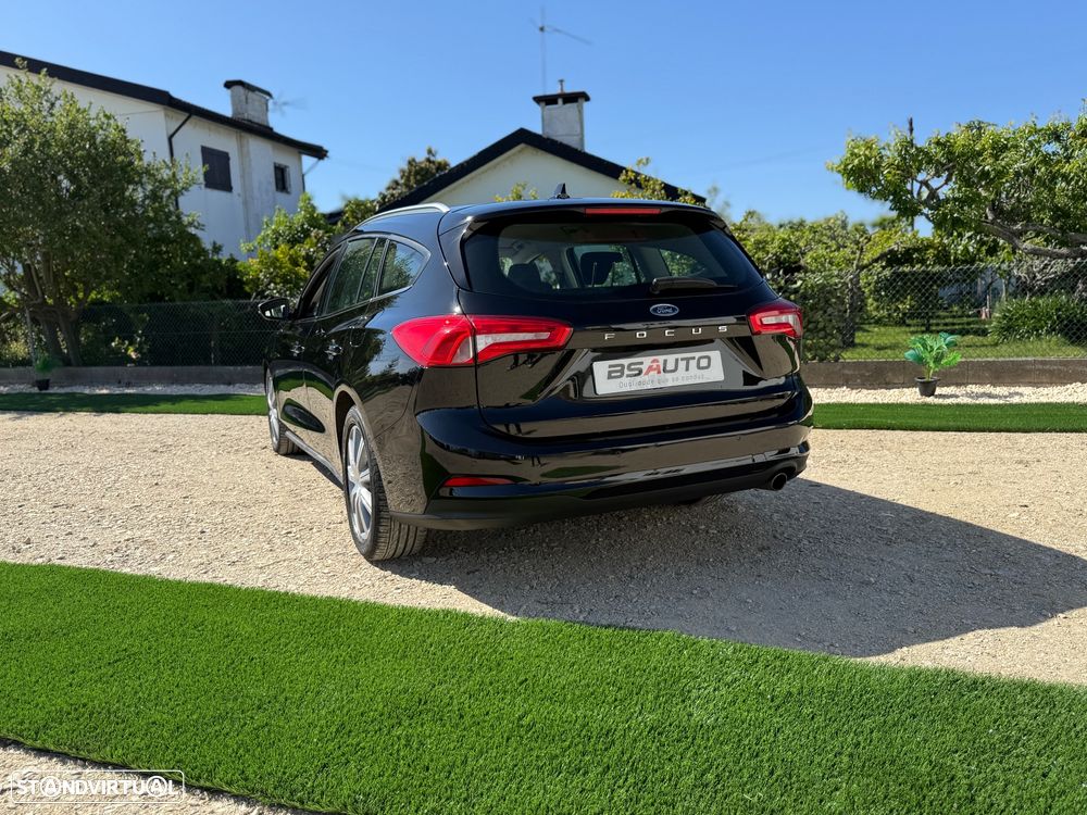 Ford Focus SW - 9