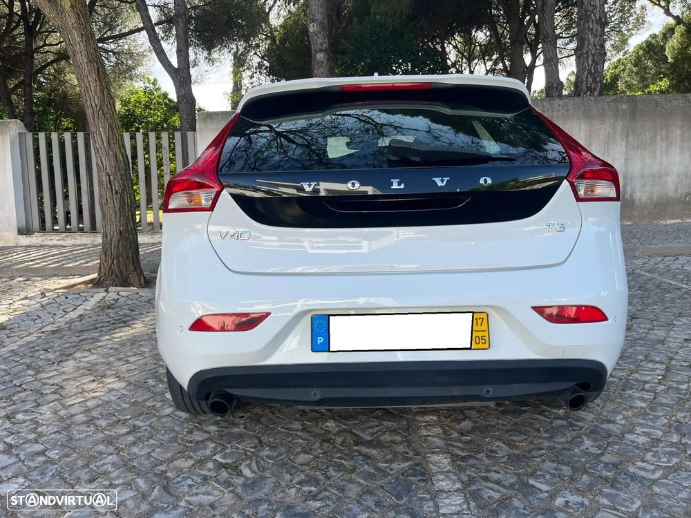 Volvo V40 1.5 T3 Sport Edition Plus Geartronic - 4