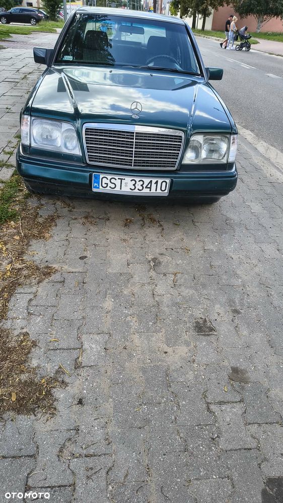 Mercedes-Benz W124 1994 photo 4