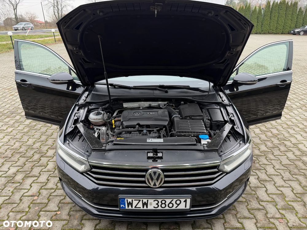 Volkswagen Passat - 19