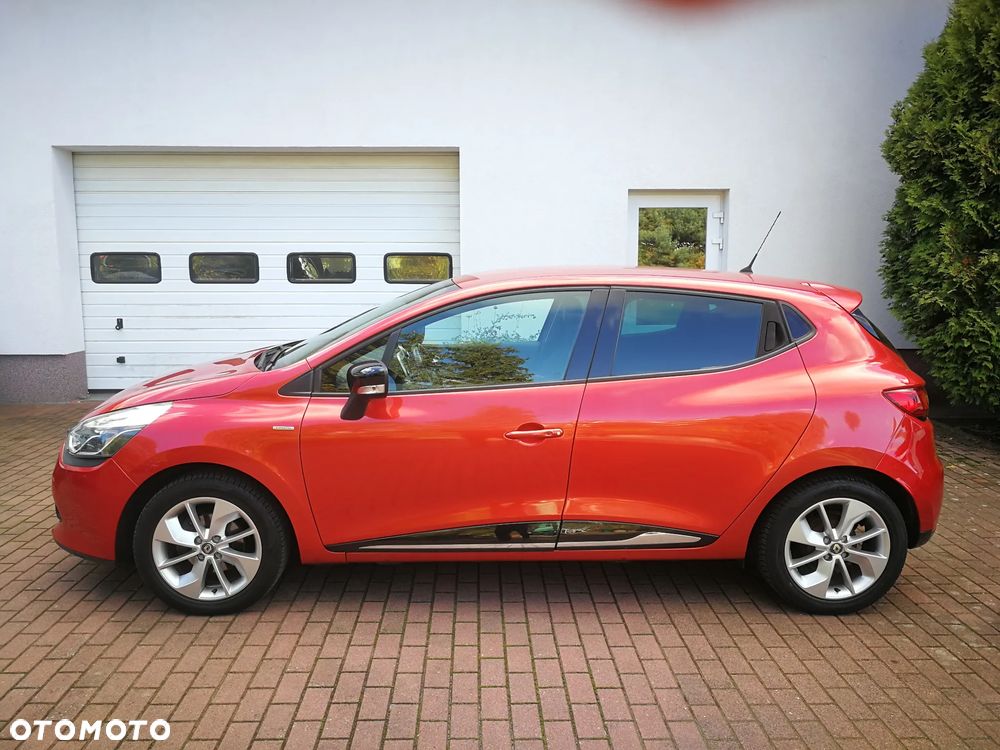 Renault Clio 1.2 16V 75 LIMITED - 8