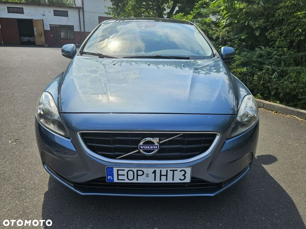 Volvo V40 D2 Momentum - 23