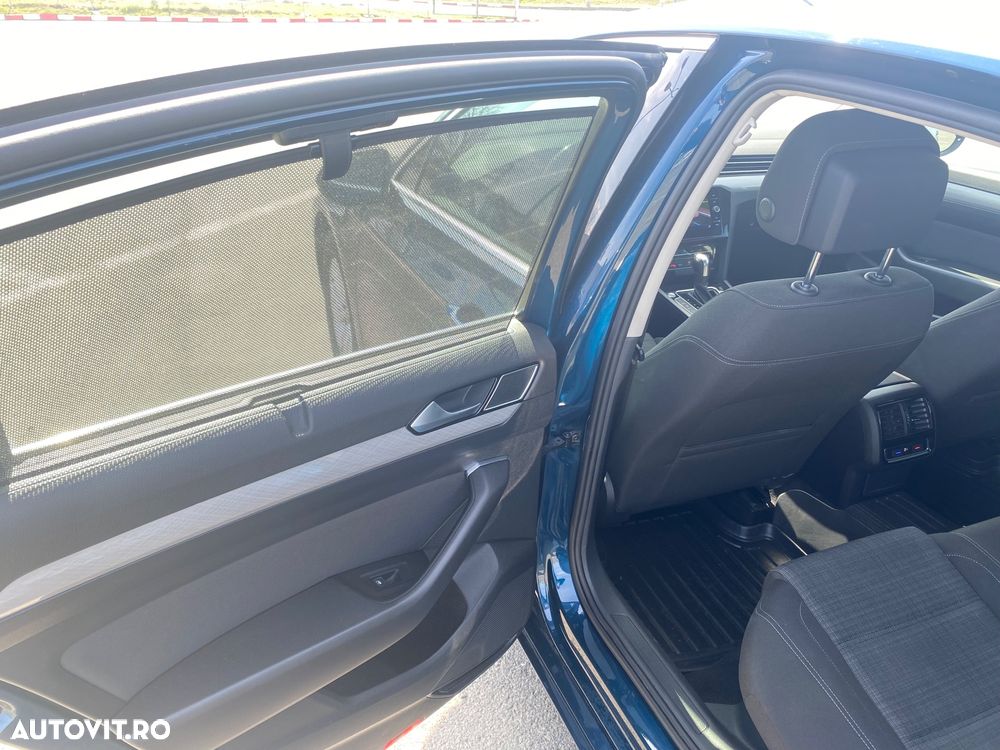 Volkswagen Passat 2.0 TDI SCR DSG Highline - 32