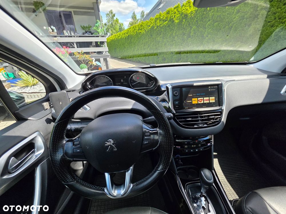 Peugeot 2008 1.2 Pure Tech Crossway S&S EAT6 - 29