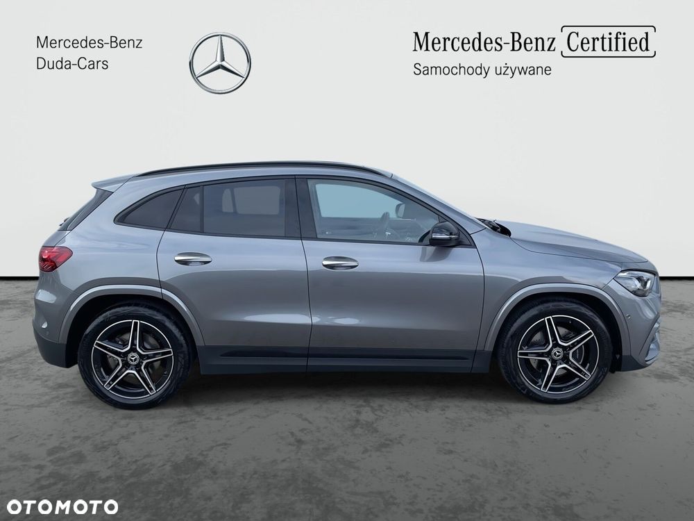 Mercedes-Benz GLA - 4