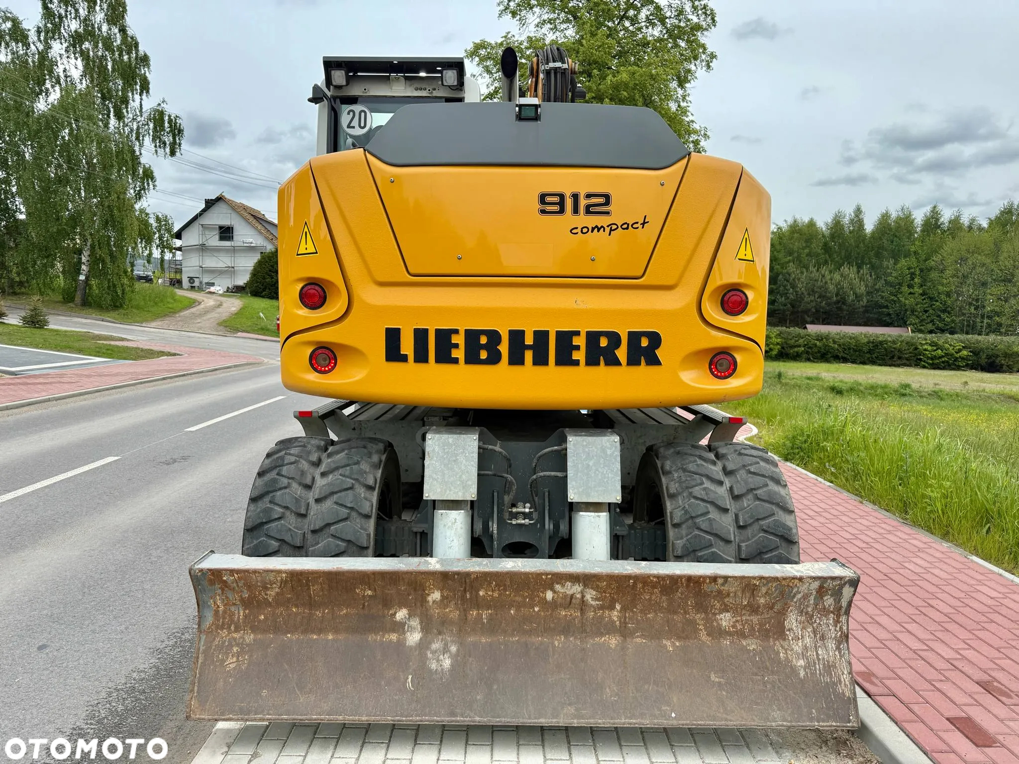 Liebherr A912 COMPACT *2017ROK, 3400 PRZEBIEGU, ROTOTILT ze szczypcami* - 9
