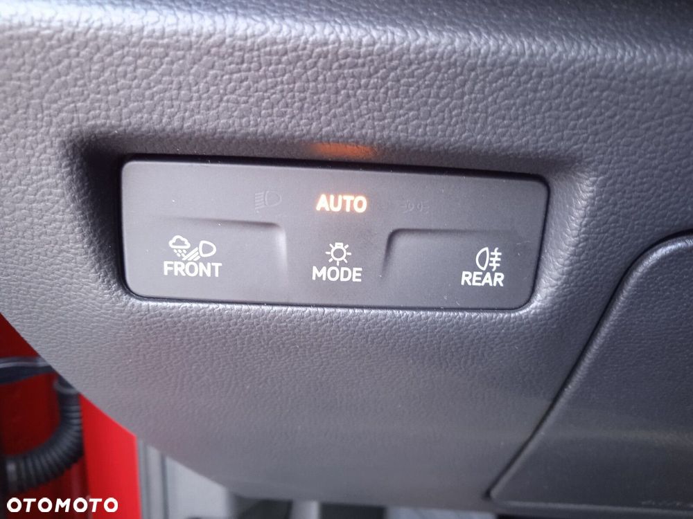 Skoda Superb 2.0 TDI SCR 4x4 Selection DSG - 38