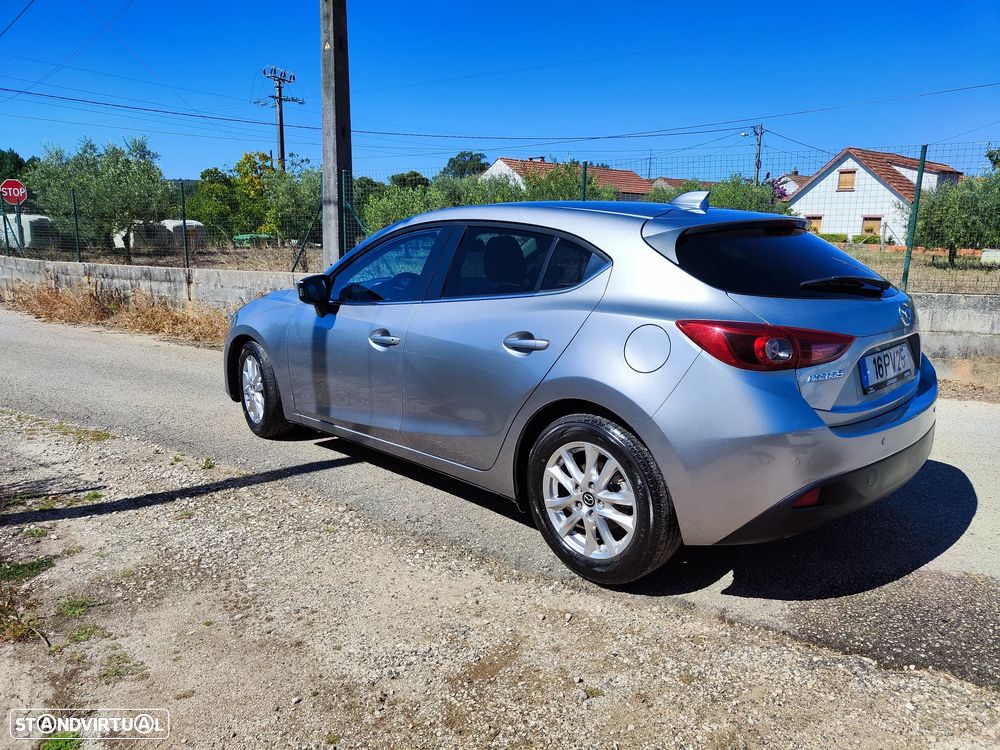 Mazda 3 Hatchback 1.5 Sky-G Evolve HS - 12
