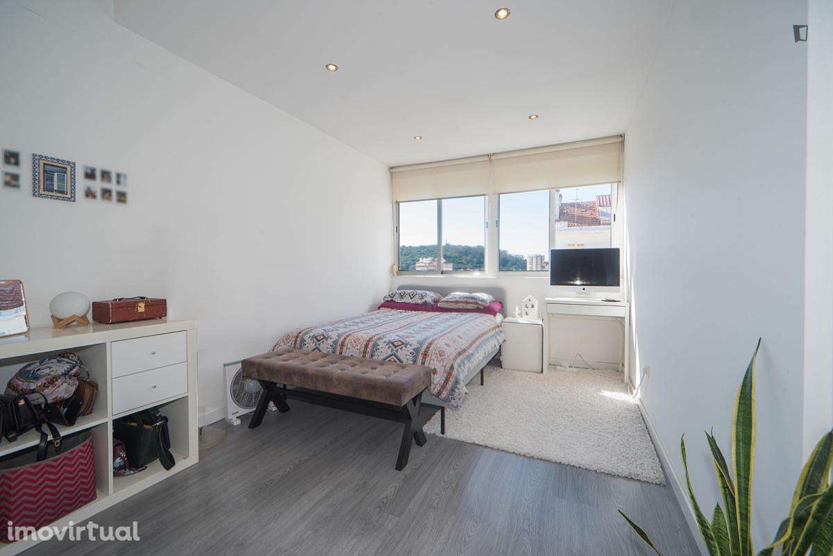 Apartamento com 2 quartos - localizado em Sete Rios Lisbon - Grande imagem: 3/31