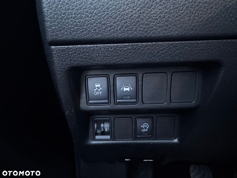 Nissan X-Trail 1.7 dCi ALL-MODE 4x4i Tekna - 16