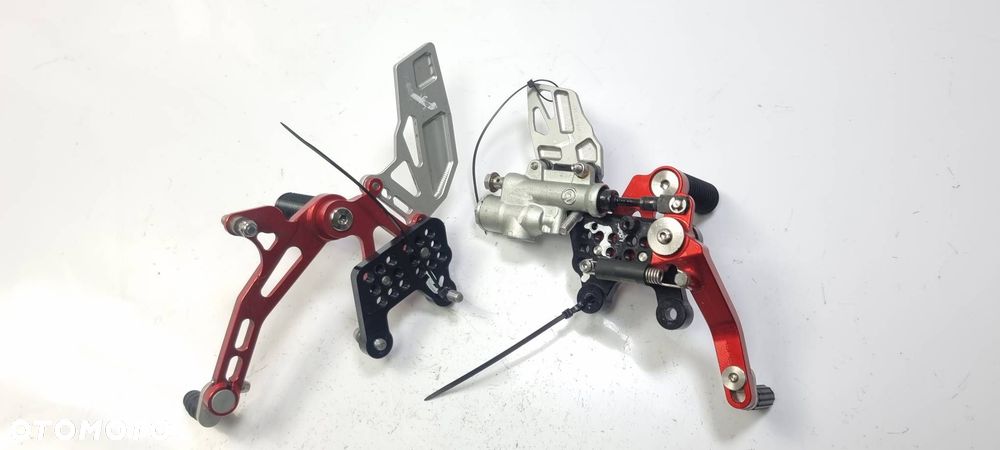 SET APRILIA Tuono V4 1100 Factory  SET GIA MOTO - 1