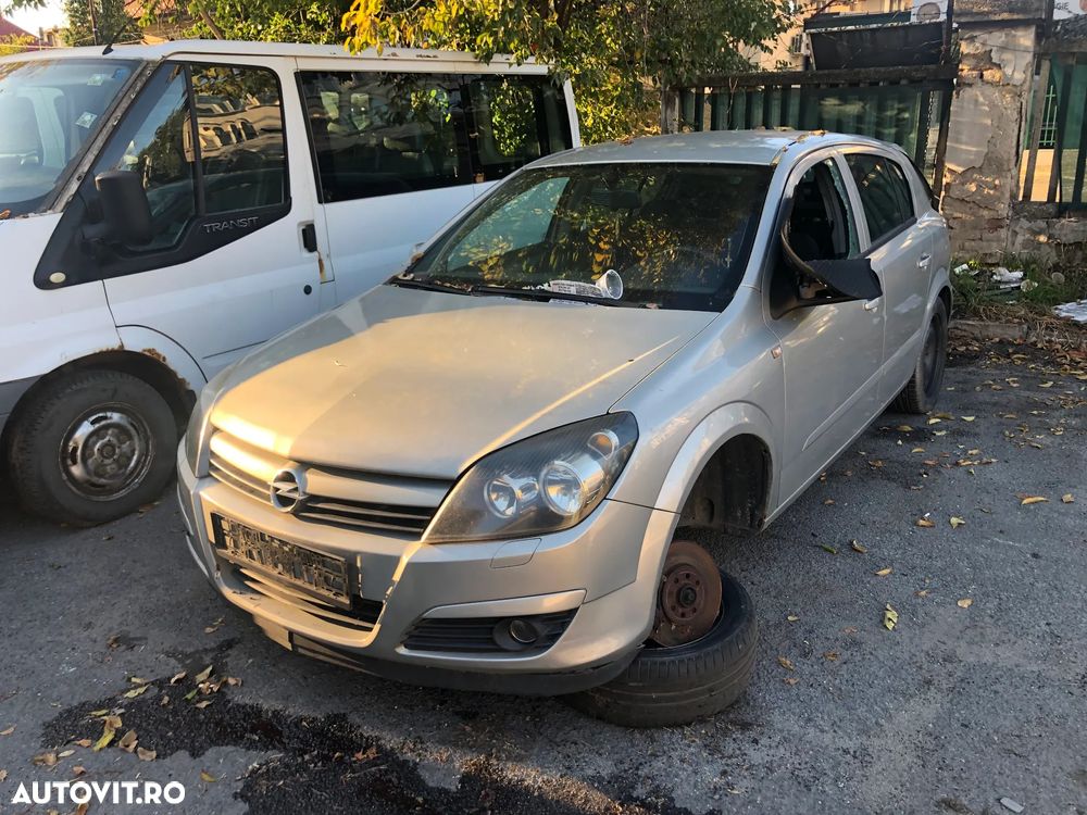 Dezmembrez Opel Astra H 1,6 benzina 2005 Z167 - 5