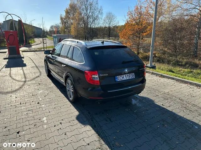 Skoda Superb 2.0 TSI Elegance DSG - 6