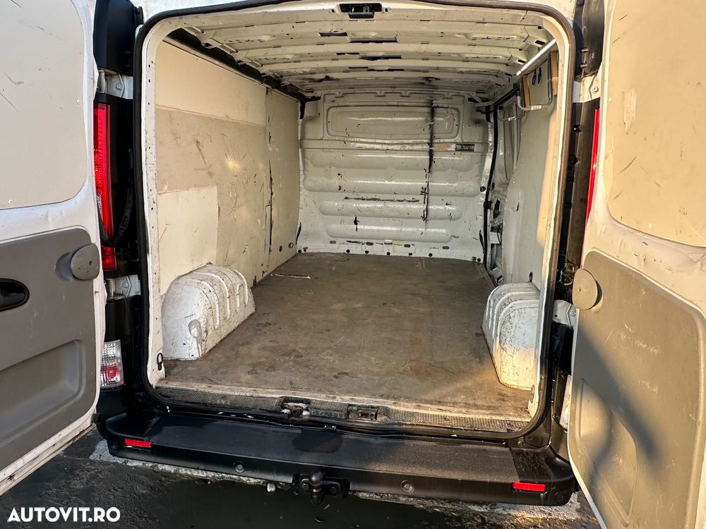 Renault Trafic - 11