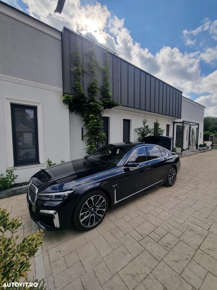 BMW Seria 7 745e - 10