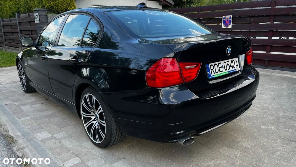 BMW Seria 3 320d xDrive - 4