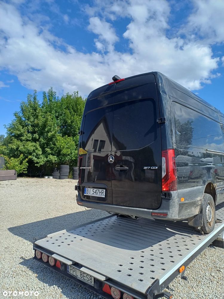 Mercedes-Benz Sprinter - 16