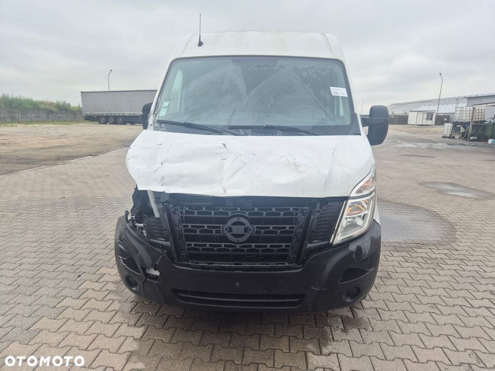 Nissan nv400 - 4