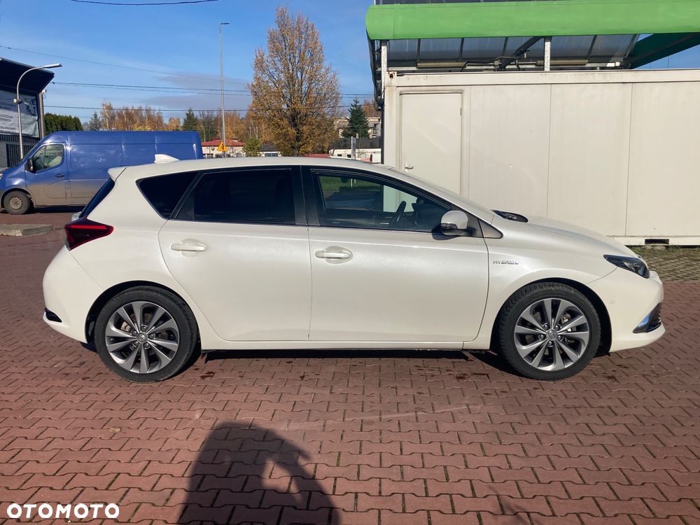 Toyota Auris 1.8 VVT-i Hybrid Automatik Edition - 4