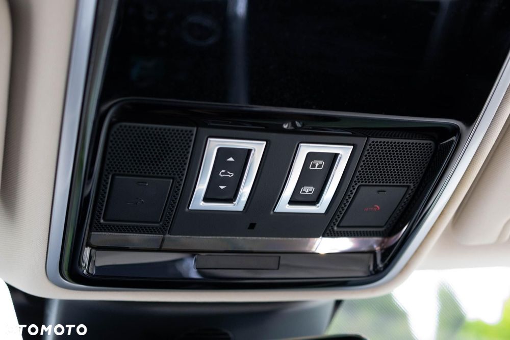 Land Rover Range Rover - 35