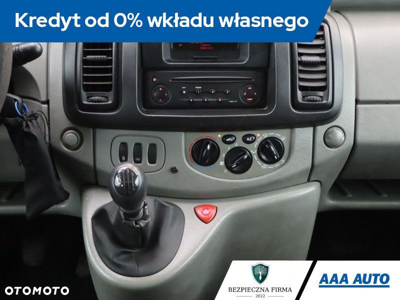 Renault Trafic - 14