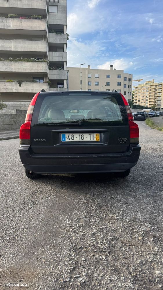 Volvo V70 2.0 T - 3