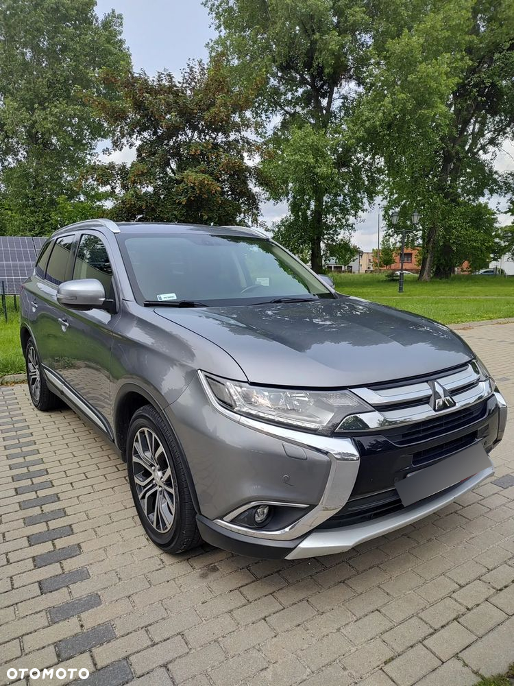 Mitsubishi Outlander - 3