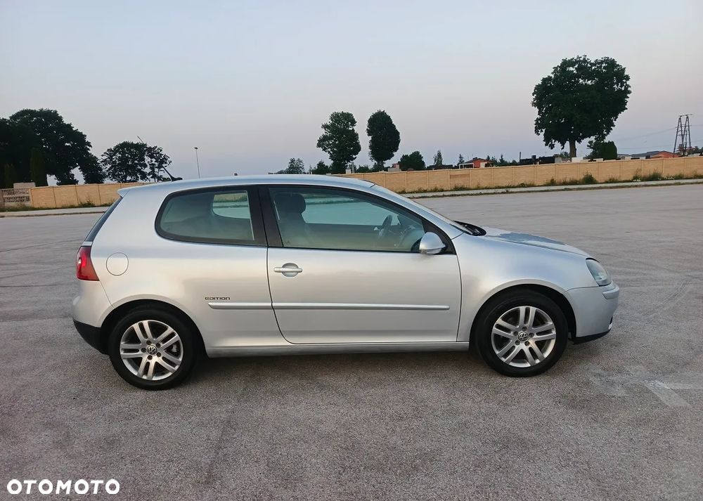 Volkswagen Golf 1.9 TDI Comfortline - 5