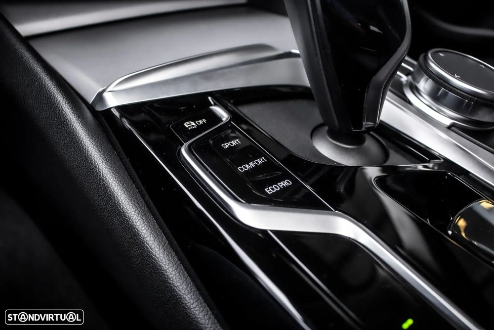 BMW 520 d Line Luxury Auto - 22