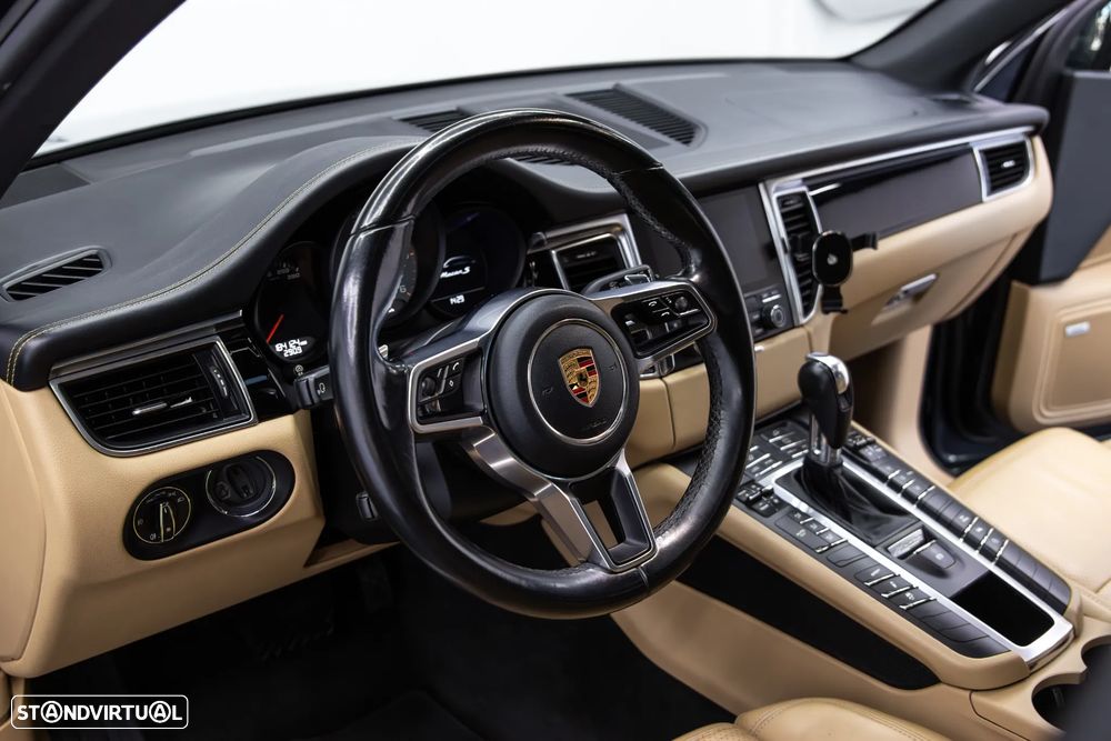 Porsche Macan S - 28