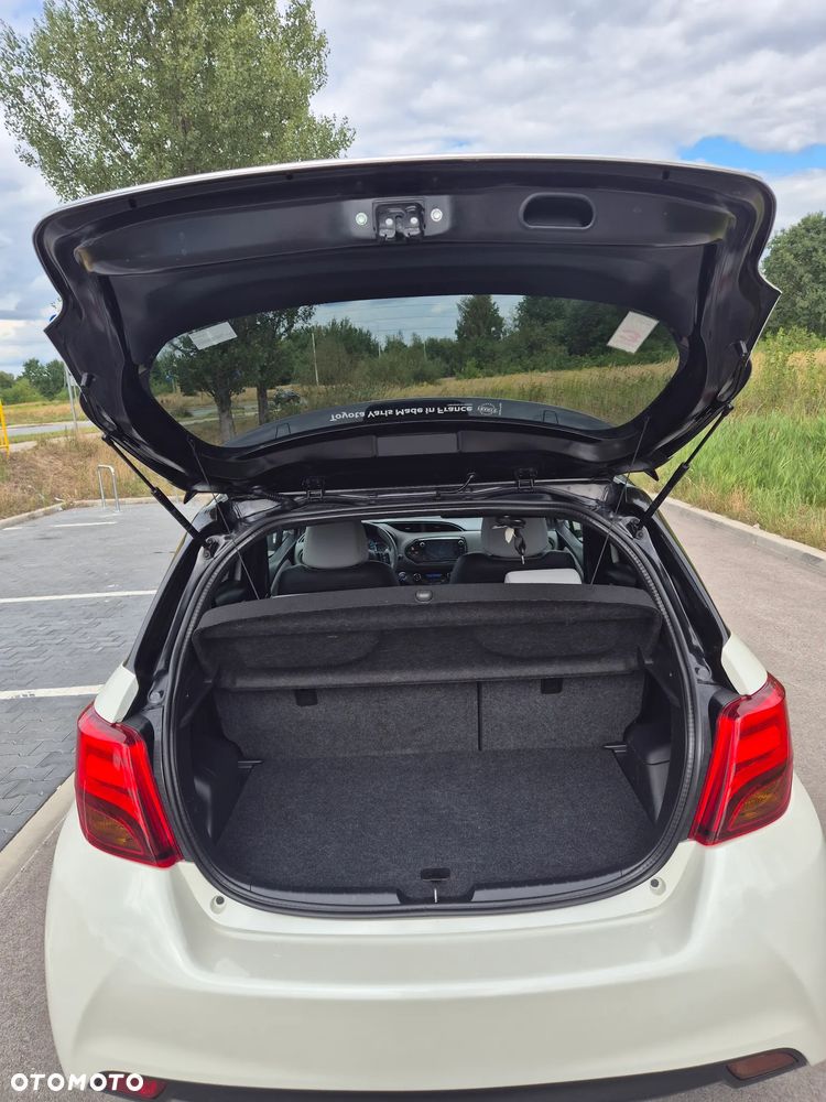 Toyota Yaris 1.5 VVT-i Selection - 22