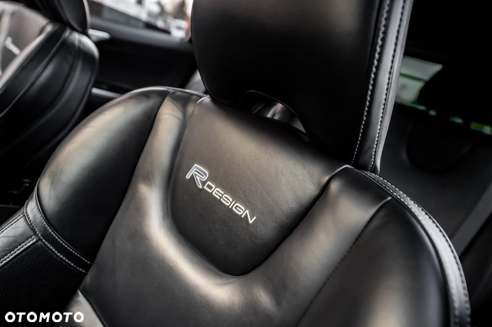 Volvo XC 60 D5 AWD R-Design Momentum - 20