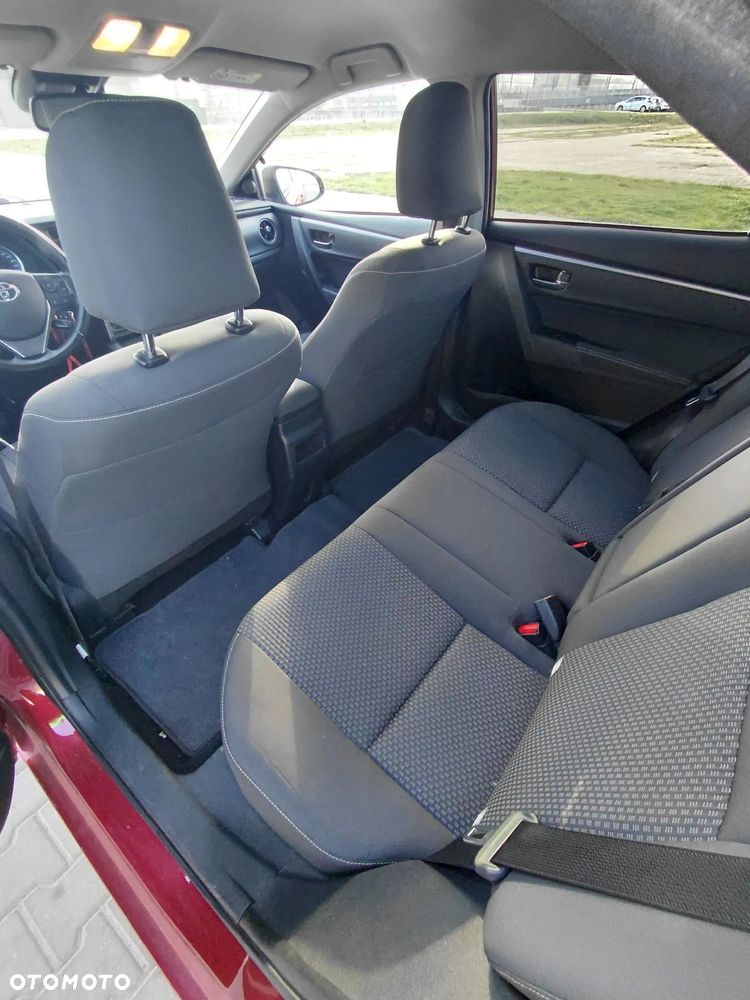 Toyota Corolla 1.6 Executive - 17