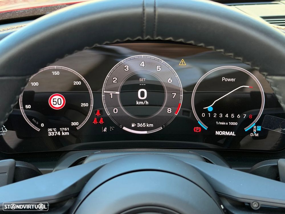 Porsche 911 (992) Carrera - 10