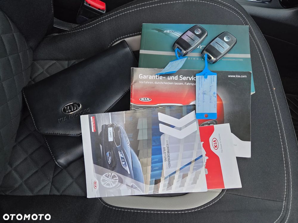 Kia Ceed 1.6 CRDi DCT GT Line - 32